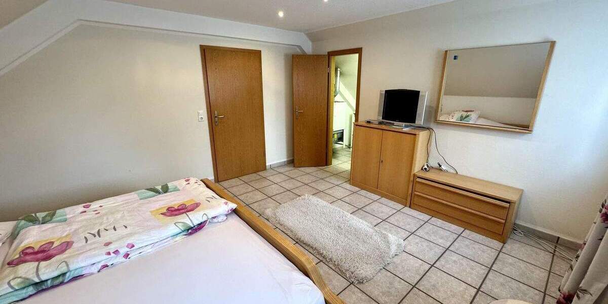 Mehrfamilienhaus, Wohnhaus Leverkusen Quettingen - 6 Zimmer, 191 m&sup2;, 599.000&euro; | Angebot:24401000