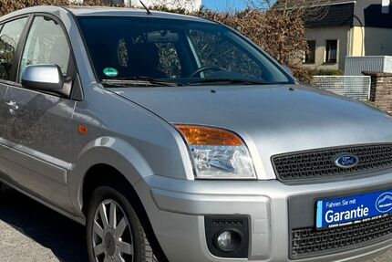 Ford Fusion 157.000 km 3.250 &euro; Langenfeld 40764