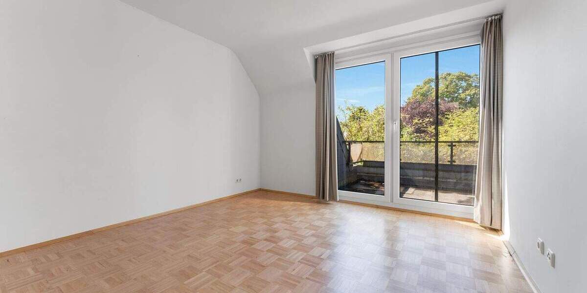 Doppelhaushälfte im Dreikönigsviertel - Stil, Ruhe & Raum für höchste Familienansprüche 5 zimmer