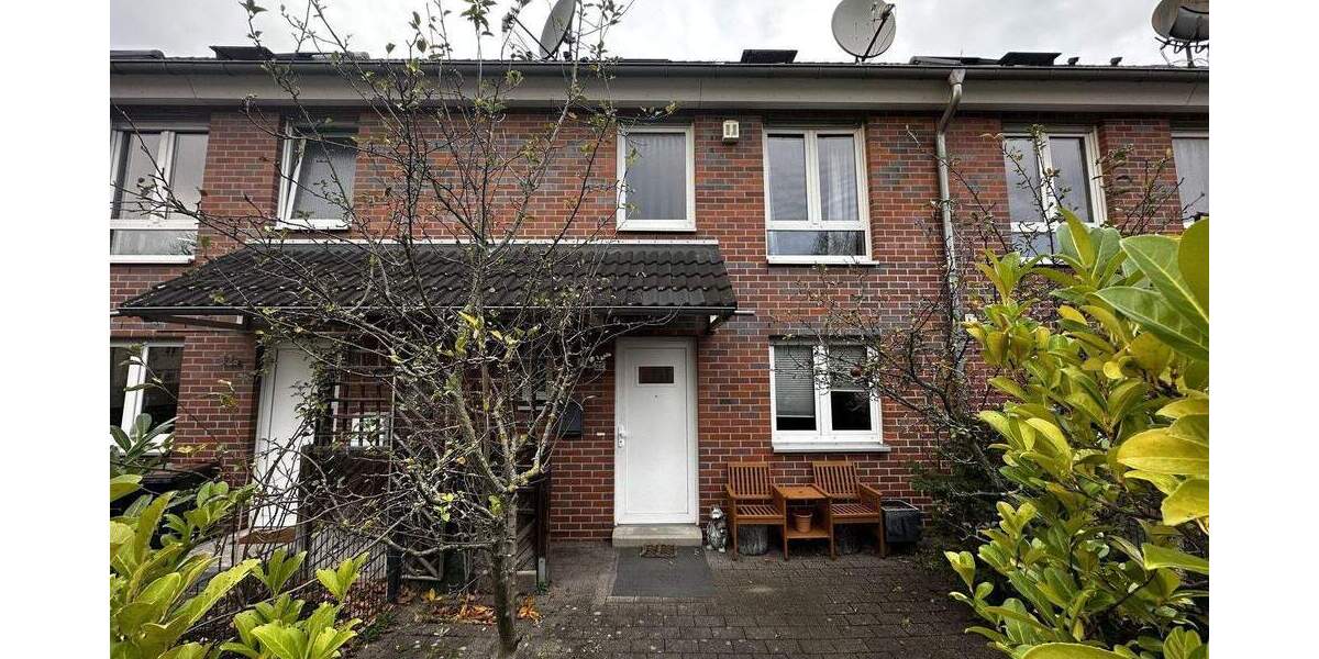 Möbliertes Reihenhaus mit Garten & Stellplatz in Köln Ossendorf zu vermieten! 4 zimmer