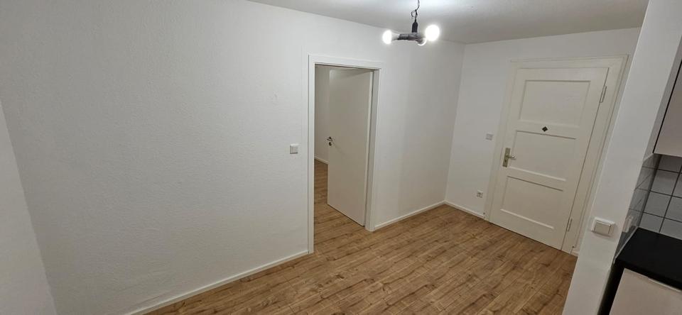 Dachgeschoßwohnung Düsseldorf Stadtbezirk 8 - 2 Zimmer, 55 m&sup2;, 739&euro; | Angebot:25438689