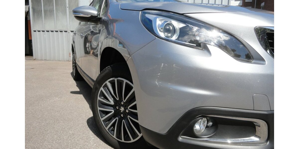 Peugeot 2008 Active 1,2 Klima SHZ PDC Allwetter 60.000 km 8.990 € Neuss 41462