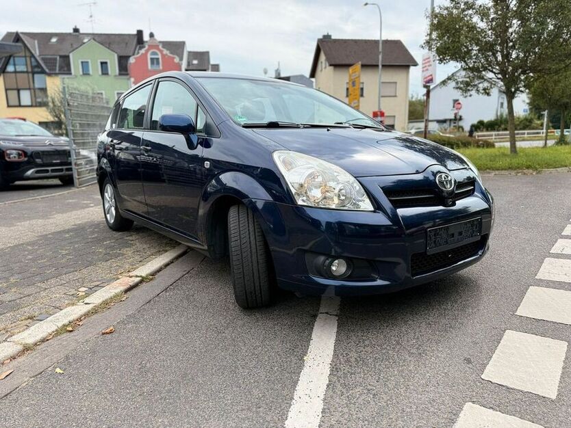 Corolla Verso