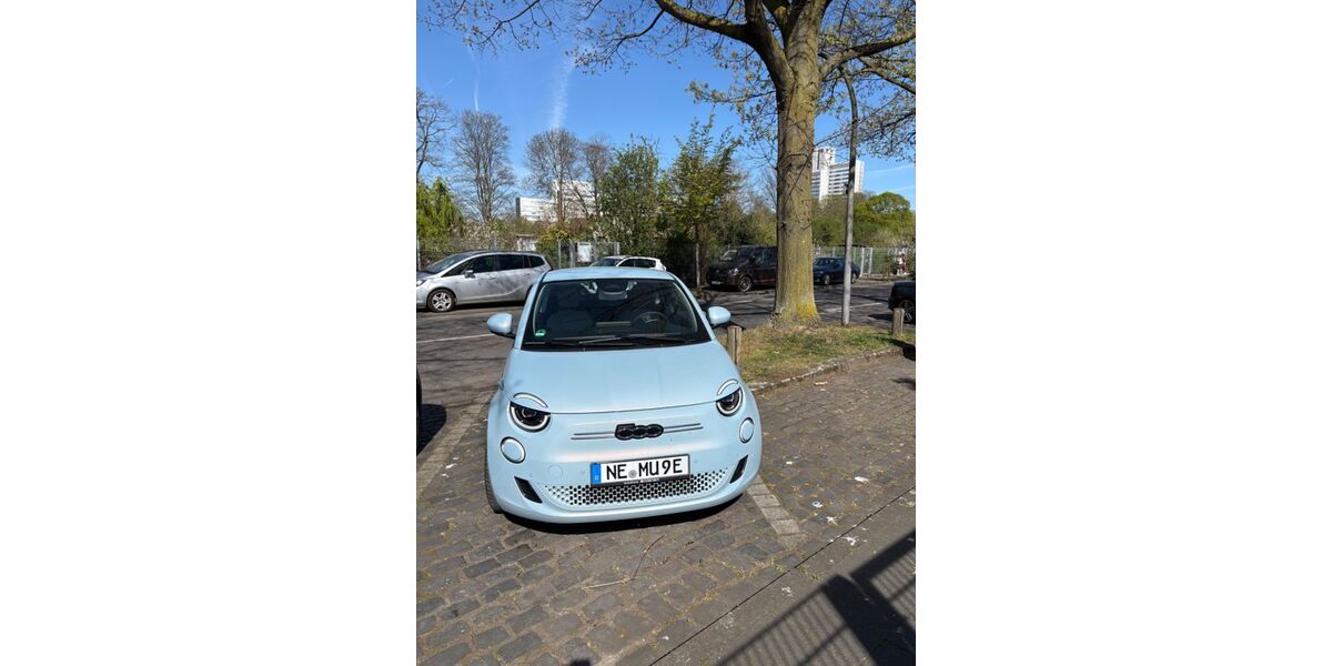 Fiat 500e 49.921 km 16.400 &euro; Rommerskirchen 41569