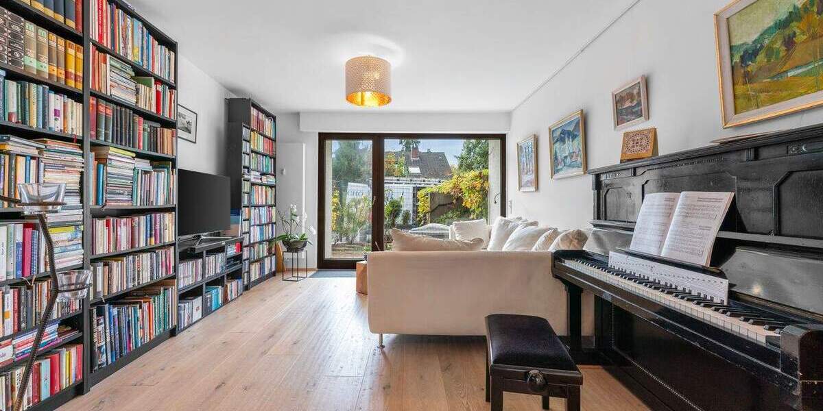 Gehobene Ausstattung und barrierearm: Großzügige 4-Zimmer-Wohnung mit Garten in Bestlage von Refrath 4 zimmer