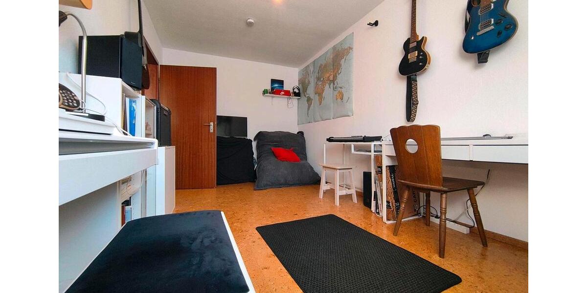 Dachgeschoßwohnung Solingen Burg - 4 Zimmer, 90 m&sup2;, 250.000&euro; | Angebot:27442036