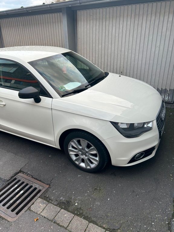 Audi A1 107.000 km 10.000 € köln 50765