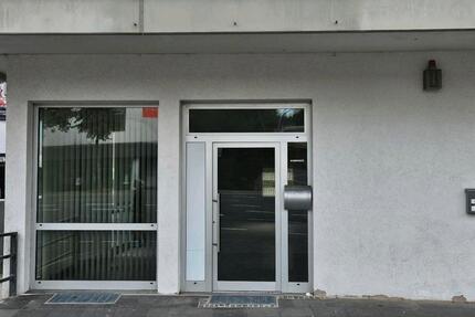 Zentrales Ladenlokal in Bahnhofsnähe 109m22 Etagen 2 Stellplätz zimmer