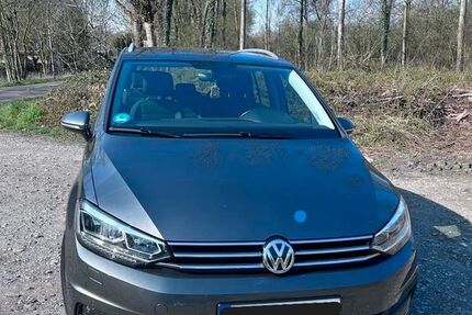 VW Touran 111.000 km 17.090 &euro; Grevenbroich 41516