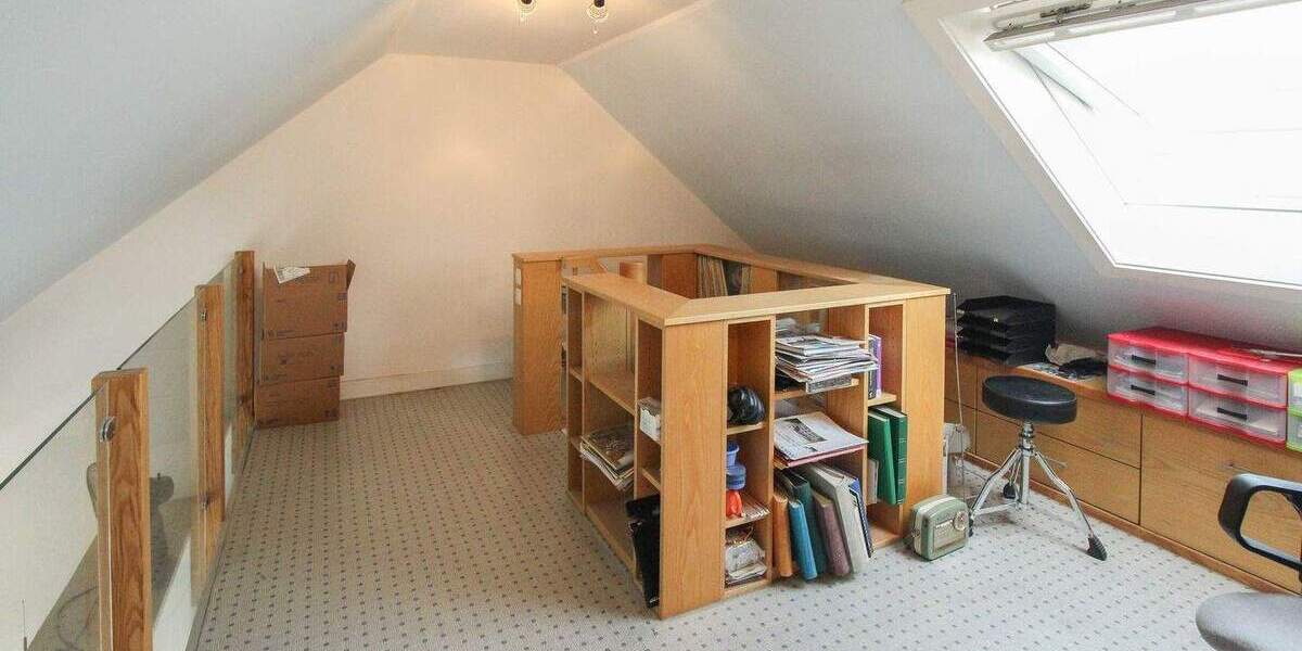 Einfamilienhaus Neuss Stadionviertel - 6 Zimmer, 549.000&euro; | Angebot:25602812