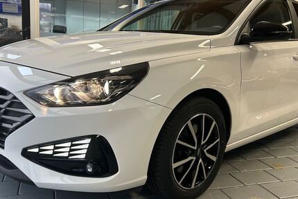 Hyundai i30 36.700 km 16.666 € Leverkusen 51379