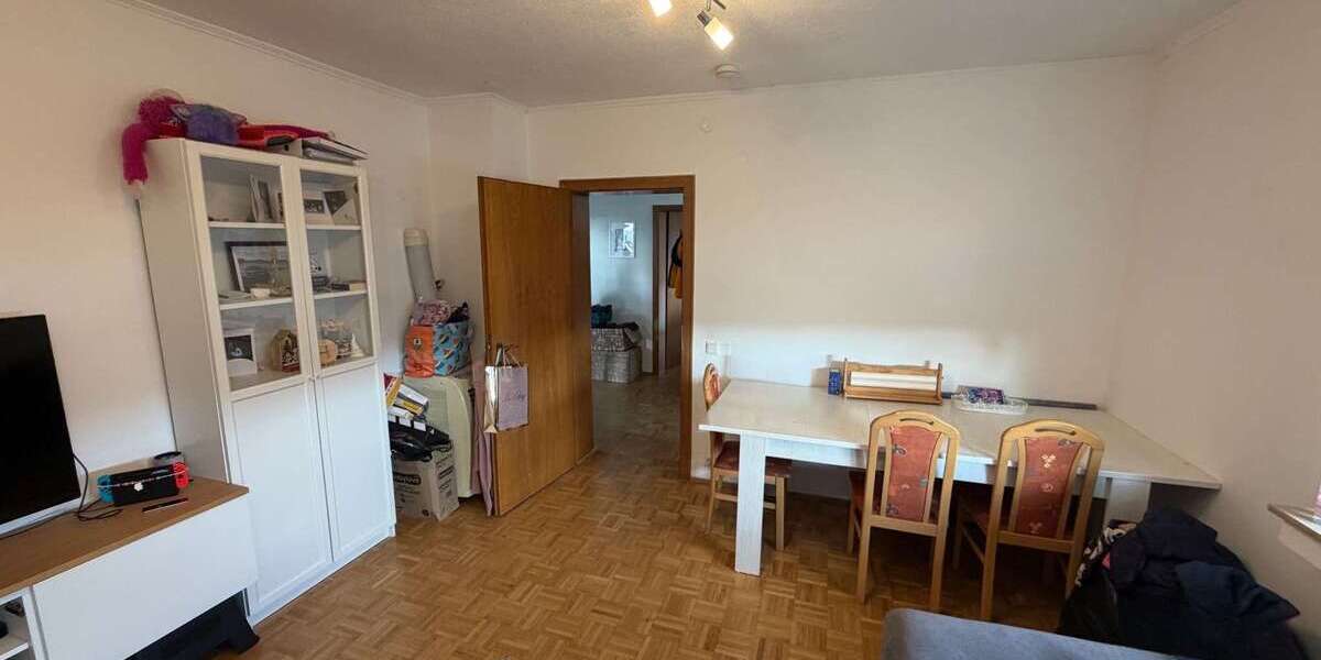 Etagenwohnung Solingen Höhscheid - 3 Zimmer, 80 m&sup2;, 720&euro; | Angebot:27029658