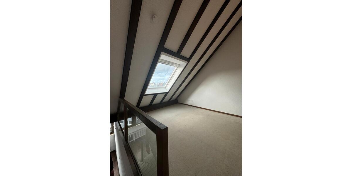 Maisonettenwohnung Düsseldorf Pempelfort - 3 Zimmer, 122 m&sup2;, 1.830&euro; | Angebot:26165951