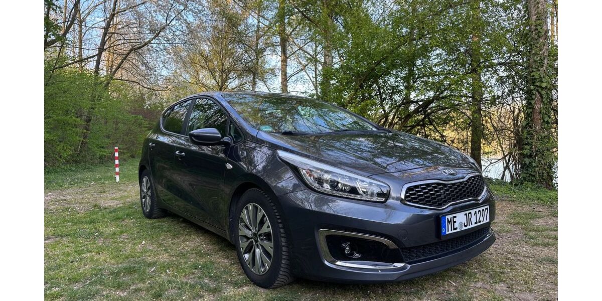 Kia ceed / Ceed 113.000 km 10.900 &euro; Leverkusen 51381