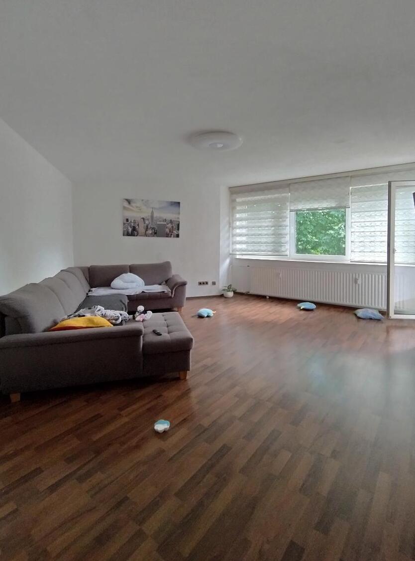 Großzügige 6-Zimmer Wohnung mit Balkon und Gartenmitbenutzung, ruhige und grüne Wohnlage, kleine Eigentümergemeinschaft 6 zimmer