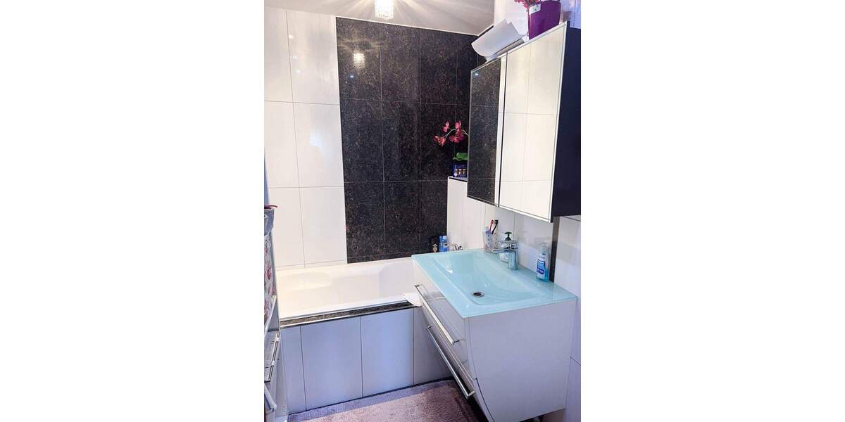 Etagenwohnung Neuss Grimlinghausen - 3 Zimmer, 75 m&sup2;, 299.000&euro; | Angebot:25566817