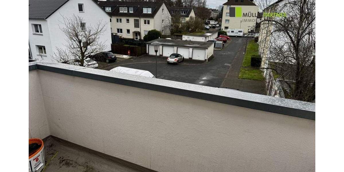 9-Familienhaus mit Terrassen, Garten und Balkonen in Köln-Urbach 2 zimmer