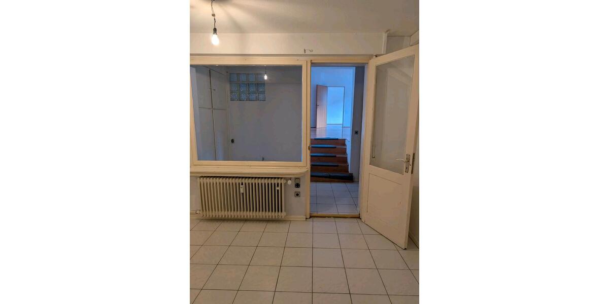 Etagenwohnung Bergheim - 2 Zimmer, 80 m&sup2;, 980&euro; | Angebot:26355555