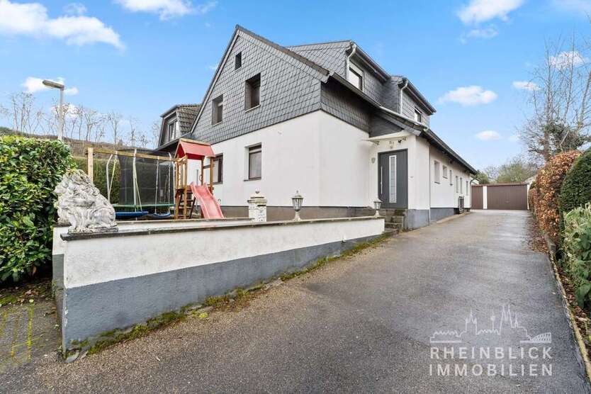 Haus zum Kaufen in Frechen 780.000 € 237 m²