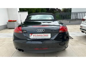 Audi TT Coupe/Roadster 2.0 TFSI Roadster 155.400 km 9.699 &euro; Troisdorf 53844