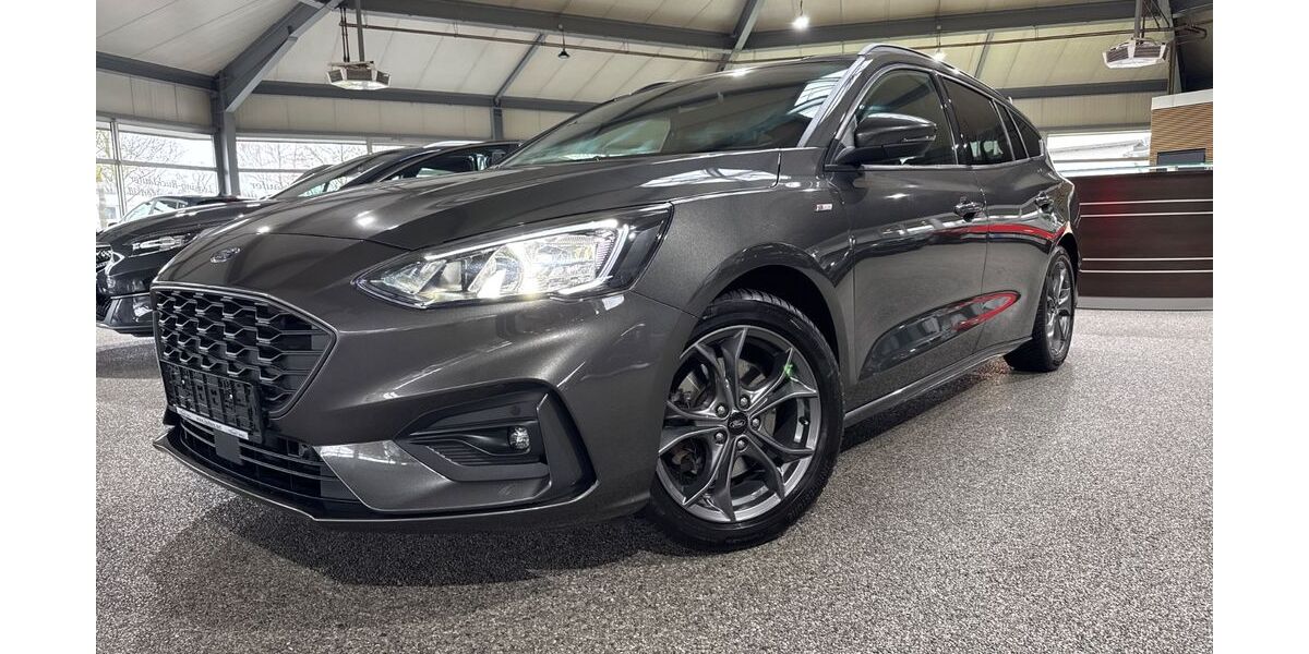 Ford Focus 69.954 km 15.890 &euro; Troisdorf 53842