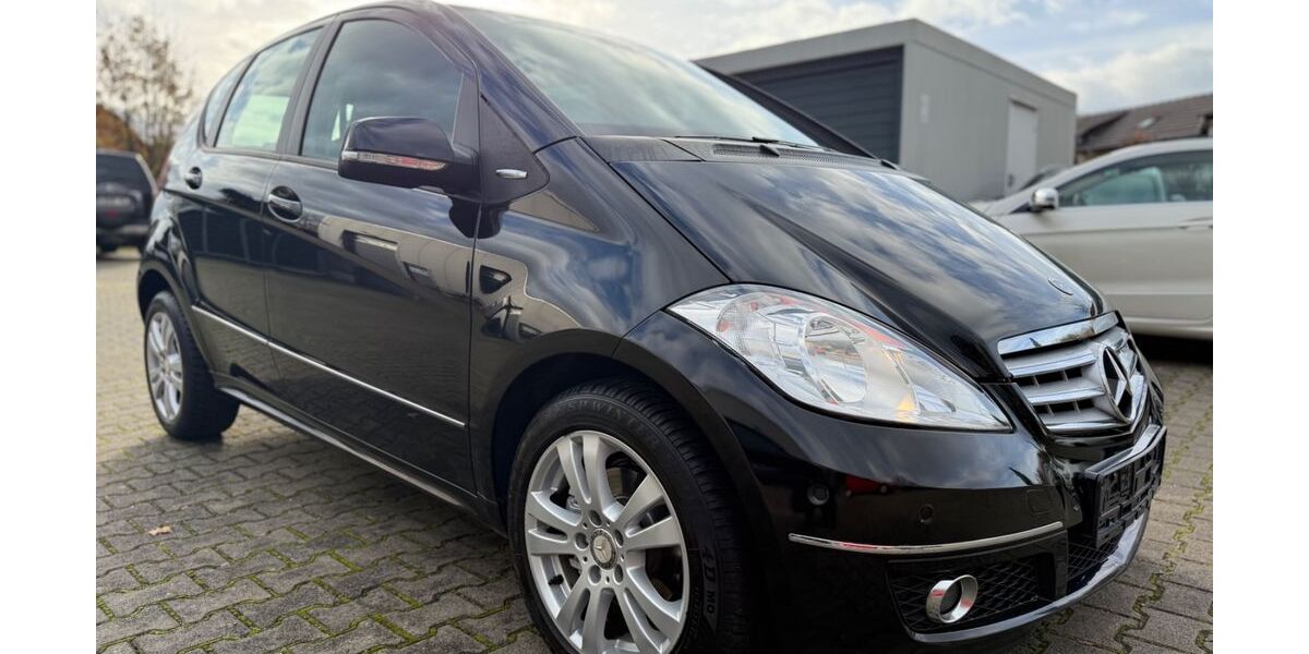 Mercedes-Benz A 180 149.000 km 6.350 € Bergisch Gladbach 51469