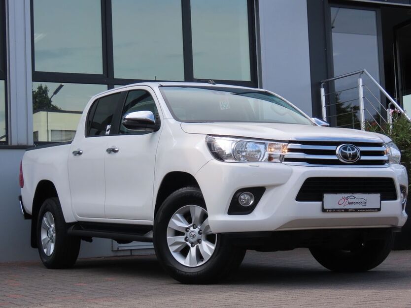 Toyota Hilux 228.800 km 24.900 € Neuss 41469