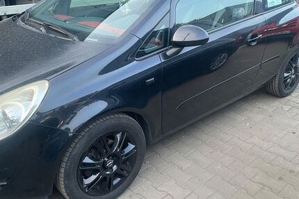 Opel Corsa 185.000 km 999 &euro; köln 51107