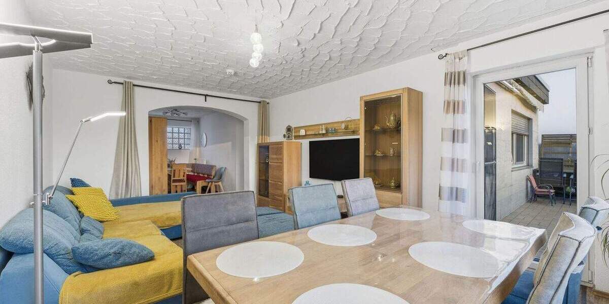 Komfortables Zuhause: 4 Zimmer, Balkon & viel Licht 4 zimmer