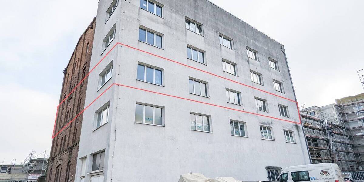 Grevenbroich: Arbeiten in historischen Mauern zimmer