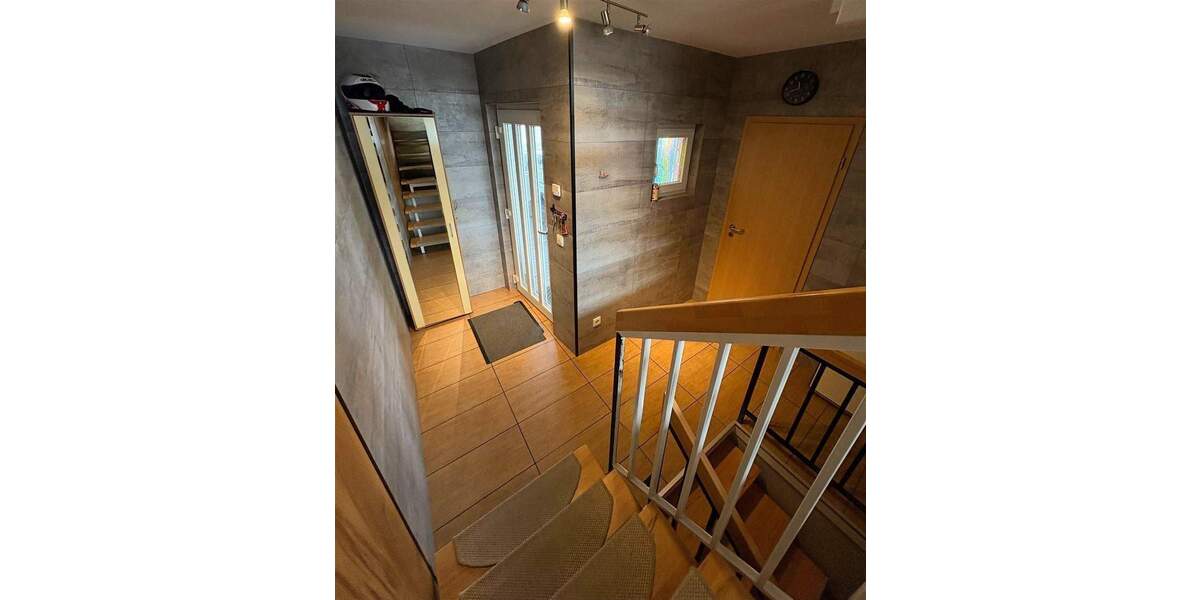 Reihenmittelhaus Solingen Höhscheid - 5 Zimmer, 138 m&sup2;, 450.000&euro; | Angebot:23208866