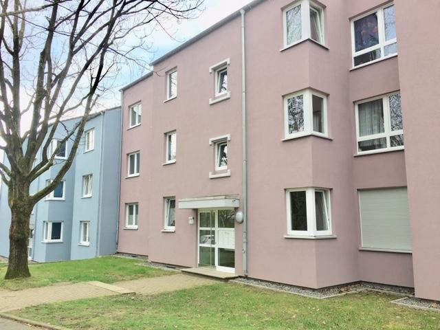 Hübsche 3-Zi.-Whg. mit modernem Bad und Balkon, frei ab sofort 3 zimmer
