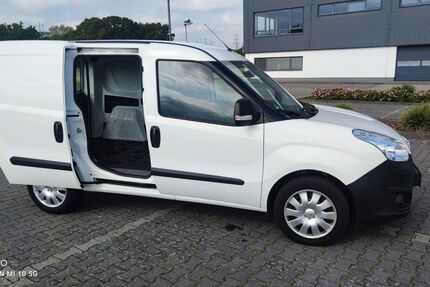 Opel Combo 105.000 km 6.400 € Troisdorf 53844