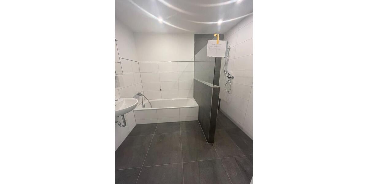 Hochparterre Bergisch Gladbach Alt-Frankenforst - 3 Zimmer, 91 m&sup2;, 1.540&euro; | Angebot:26449092