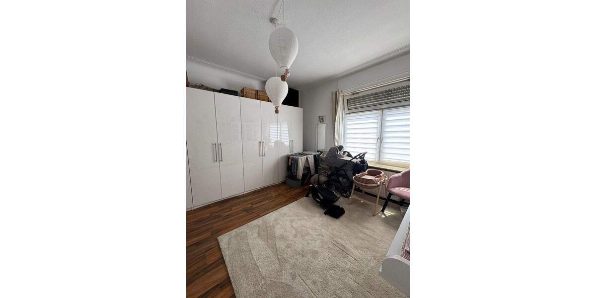 Etagenwohnung Hilden Kalstert - 3 Zimmer, 92 m&sup2;, 1.180&euro; | Angebot:25570396