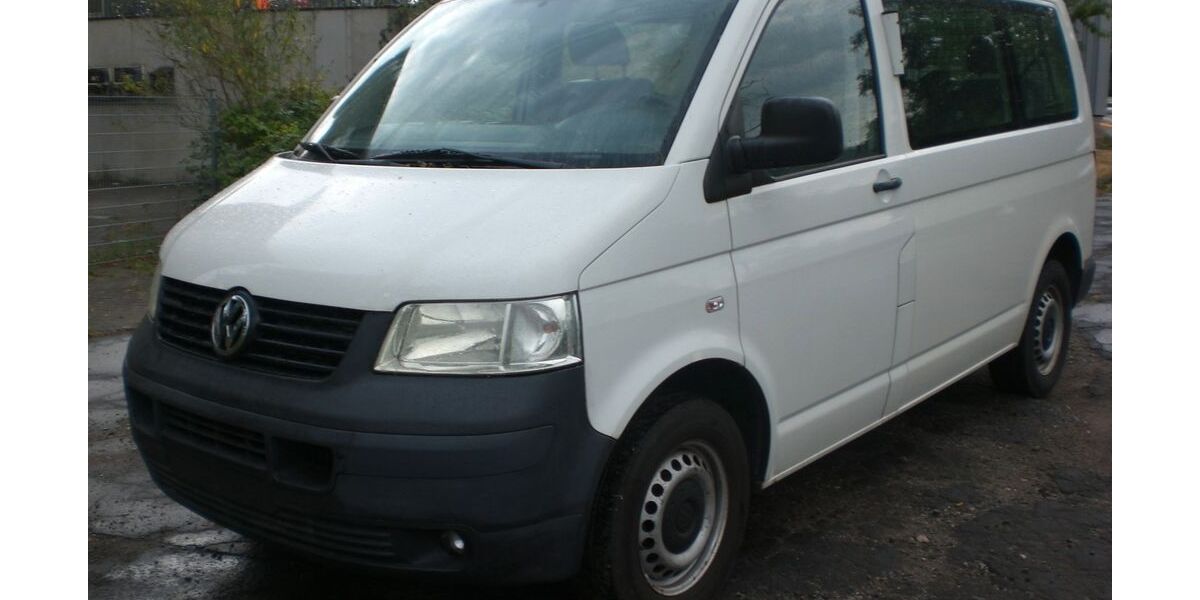 VW T5 Transporter 185.000 km 8.800 &euro; Köln 50735