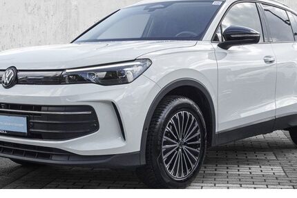 VW Tiguan 26.516 km 30.690 &euro; Düsseldorf 40474