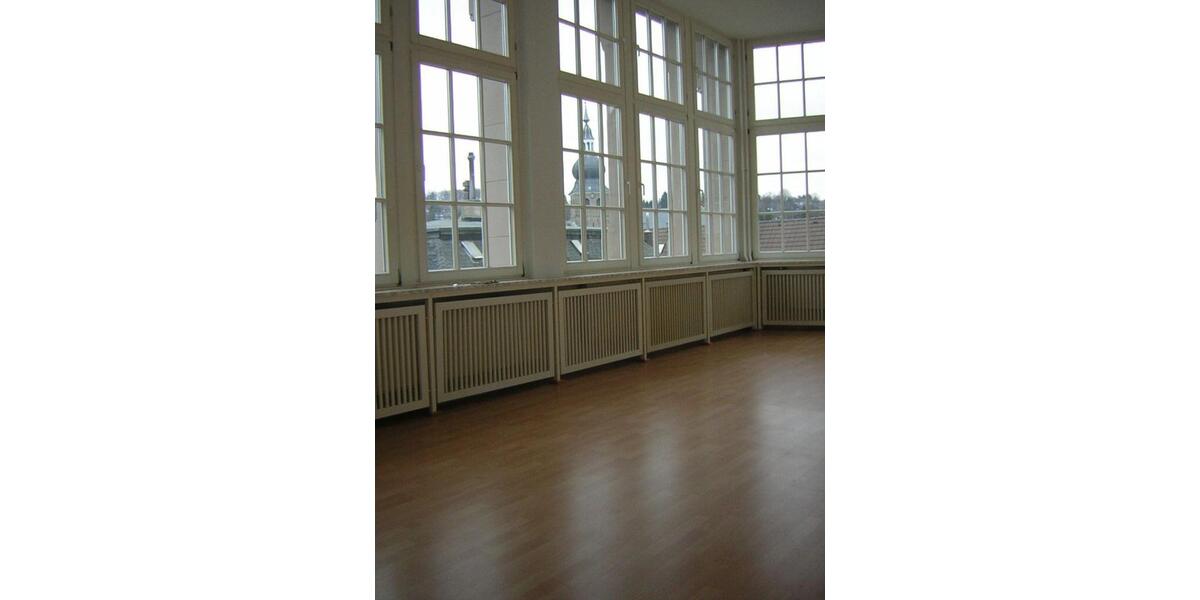 Einfamilienhaus Remscheid Gemarkung Bergisch Born - 4 Zimmer, 137 m&sup2;, 1.215&euro; | Angebot:25051478