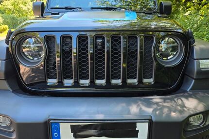 Jeep Wrangler 52.000 km 47.750 &euro; Köln 51105