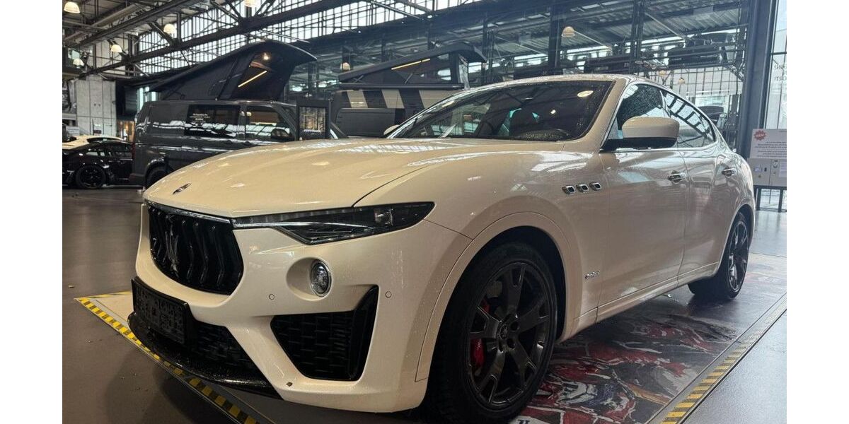 Maserati Levante 99.980 km 39.480 &euro; Köln 50829