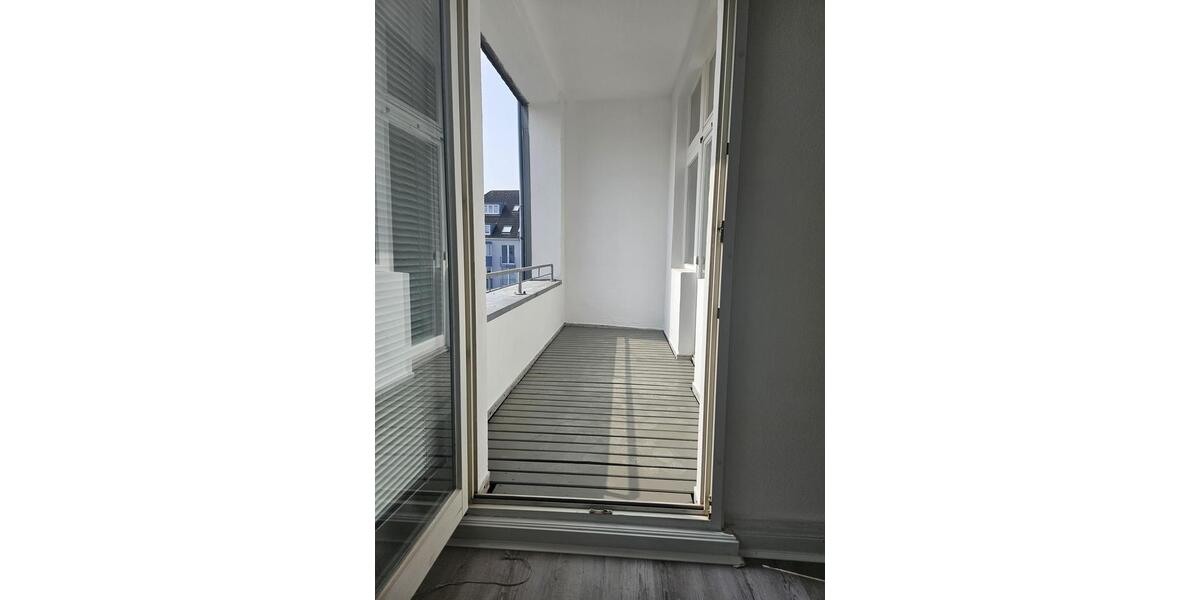 Etagenwohnung Leverkusen - 4 Zimmer, 150 m&sup2;, 1.395&euro; | Angebot:26357528