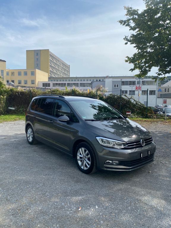 VW Touran 88.000 km 20.999 € Wuppertal 42277