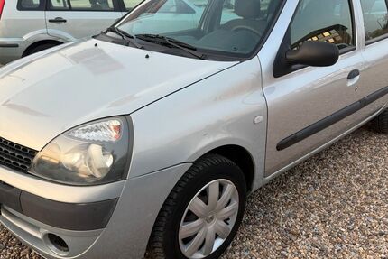 Renault Clio 72.500 km 1.950 &euro; Leverkusen 51371