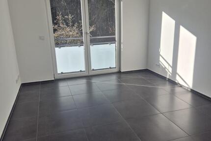 Kernsanierte Erdgeschoss-Wohnung in Bergisch Gladbach 3 zimmer