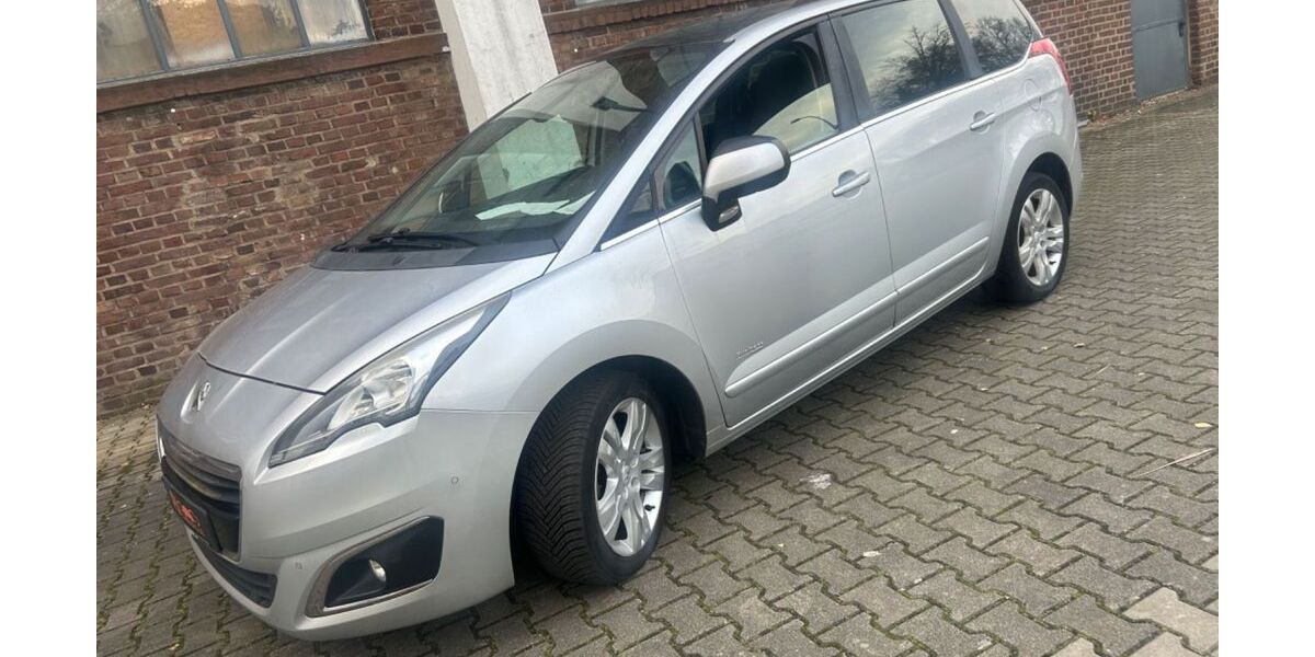 Peugeot 5008 173.000 km 3.999 € Köln 51069