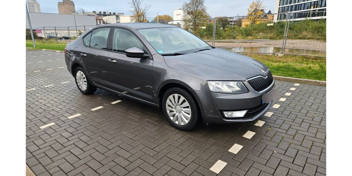Skoda Octavia 223.100 km 4.645 &euro; Köln 50827