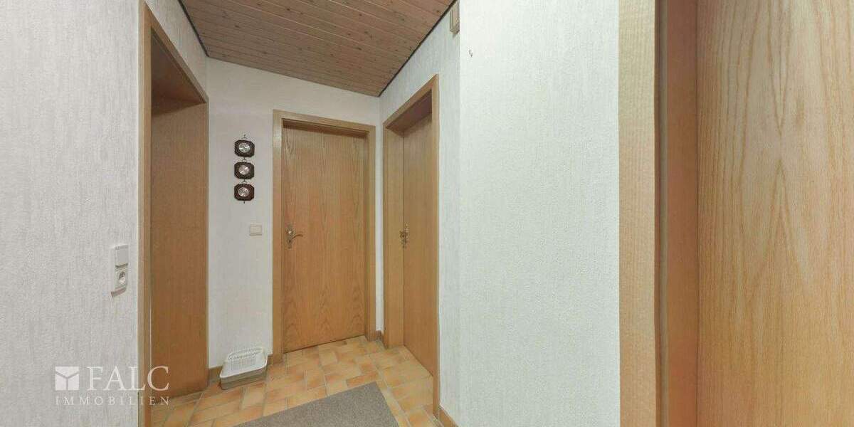 Einfamilienhaus Köln Zündorf - 1 Zimmer, 130 m&sup2;, 549.000&euro; | Angebot:25645043