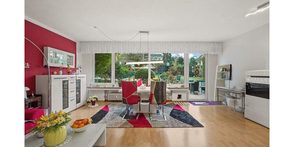 Solides 3-Familienhaus in ruhiger Lage von Pulheim - im südlichen Bereich von Stommeln 8 zimmer