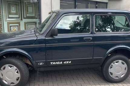 Lada Taiga 19.571 km 9.590 € Düsseldorf 40233