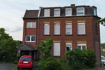 Dreifamilienhaus + Baugrundstück